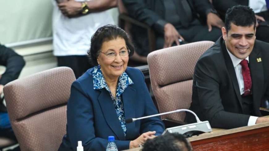 Doorbraak voor vrouwen in de politiek: Simons wordt eerste vrouwelijke president van Suriname