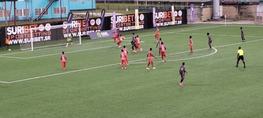 Robinhood sleept heel laat gelijkspel uit het vuur tegen PVV