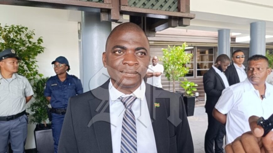 Sampie beschikbaar voor ministerspost in regering-Simons