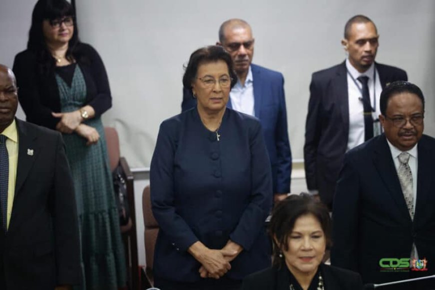 VERKIEZING PRESIDENT EN VICEPRESIDENT