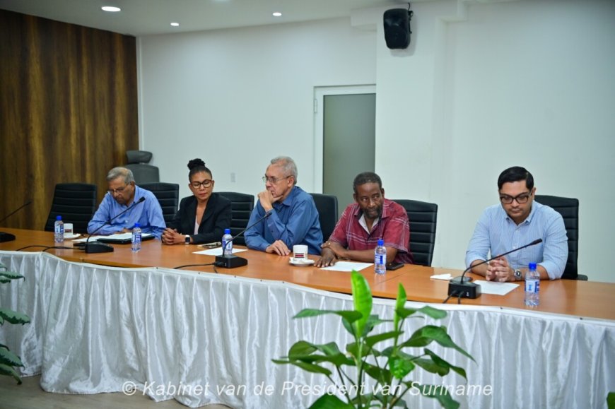 Vereniging Radio- en Televisiebedrijven Surinamebespreekt knelpunten met regering