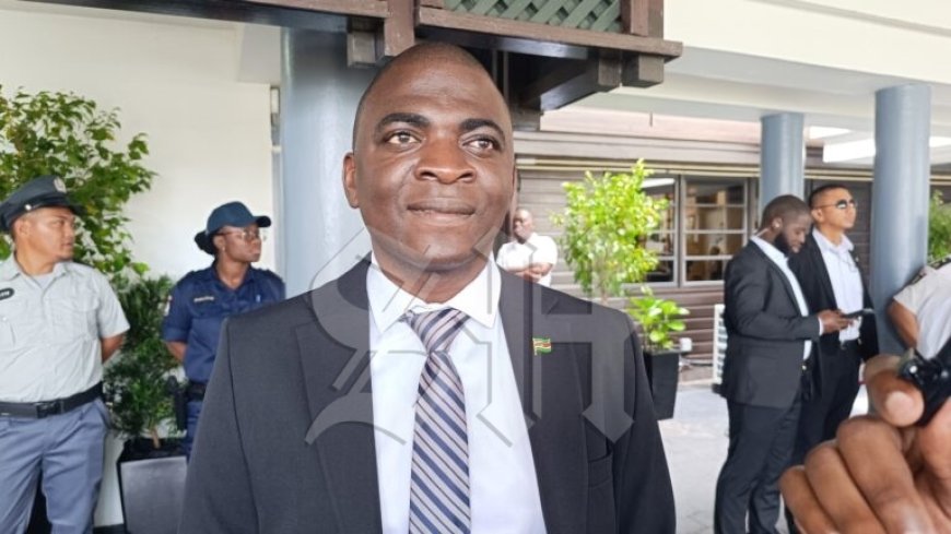 Sampie: “Grondrechten en onderwijs in het binnenland moeten prioriteit krijgen”