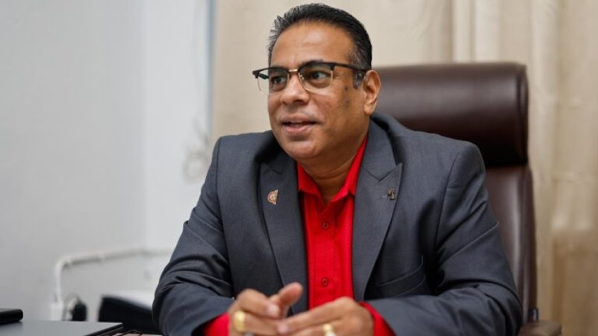 Dubieuze voordracht onderminister Ramsukul voor beëdiging tot landmeter