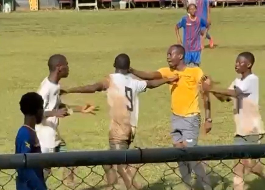 SVB beëindigt samenwerking met arbiter die vecht met U16-voetballer