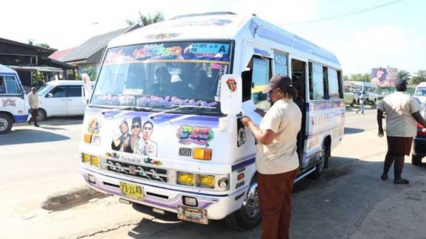 Buscontroleurs TCT leggen werk neer en stoppen om 11.00 uur uit ontevredenheid