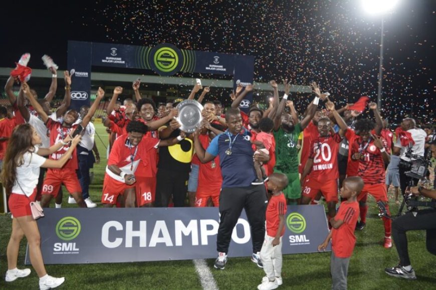 Inter Moengotapoe bestijgt kampioenstroon