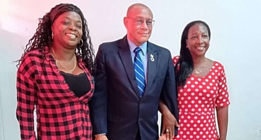 SAO neemt afscheid van minister Mac Andrew