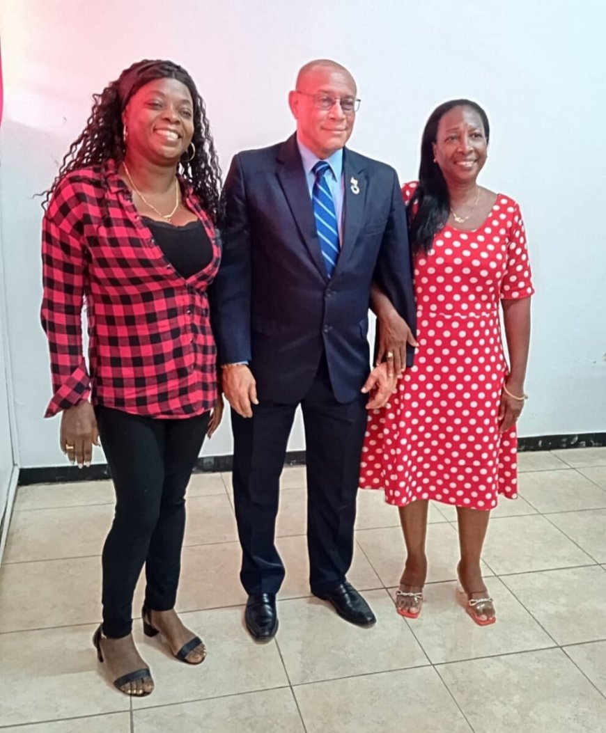 SAO neemt afscheid van minister Mac Andrew met dank en waardering