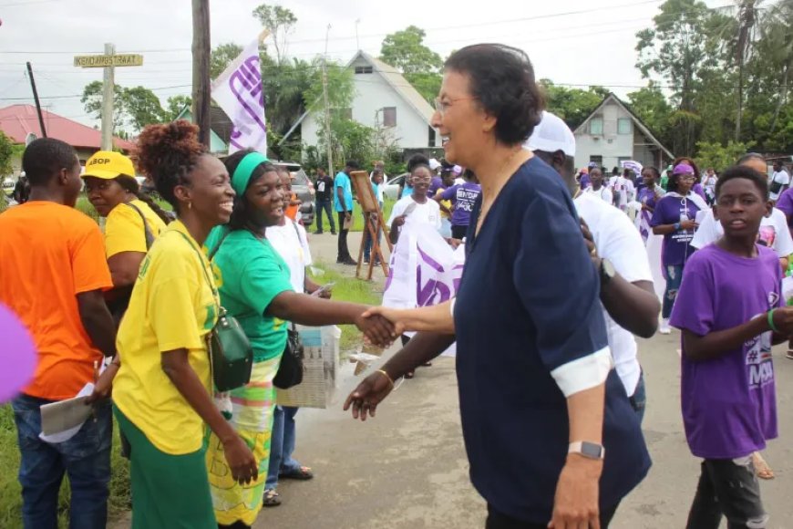 Jennifer Simons, Suriname’s eerste vrouwelijke president