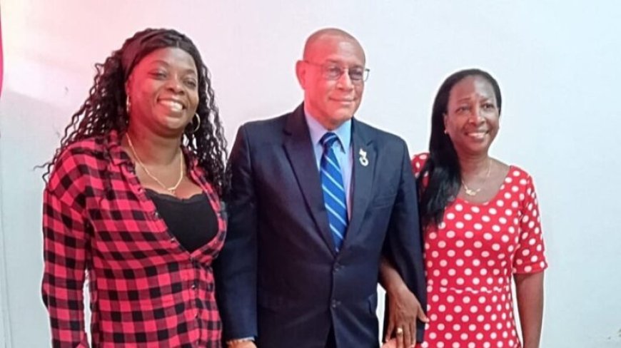 SAO-personeel neemt dankbaar afscheid van minister Mac Andrew