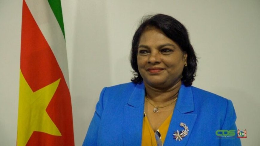 Minister Mathoera: “Vrouw als president is mijlpaal voor Suriname”
