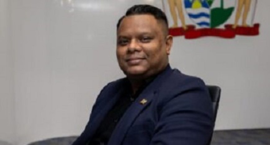 Presidentswoordvoerder Saiman beschikbaar indien nieuwe regering beroep op hem doet