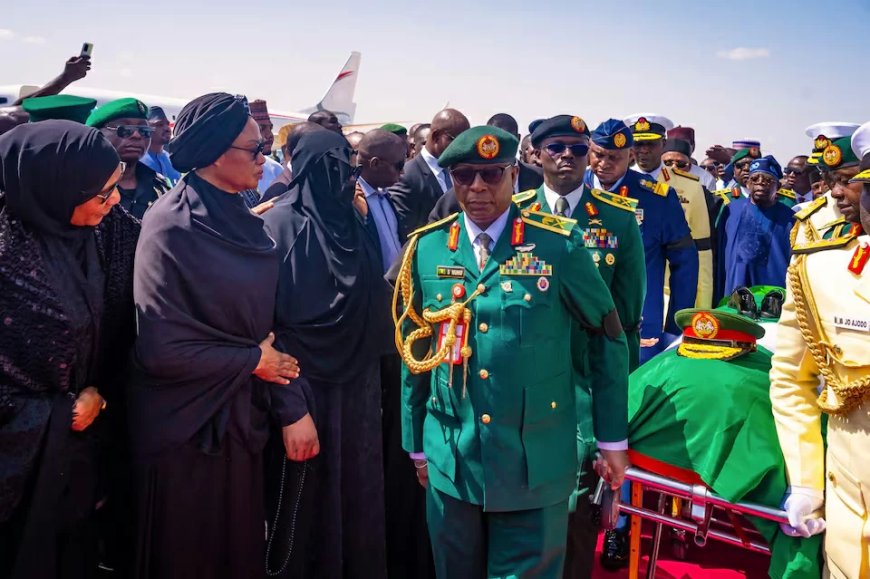 Van generaal tot president: Buhari met eerbetoon begraven