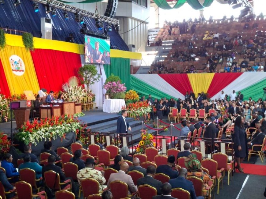 Inaugratie president Simons begonnen