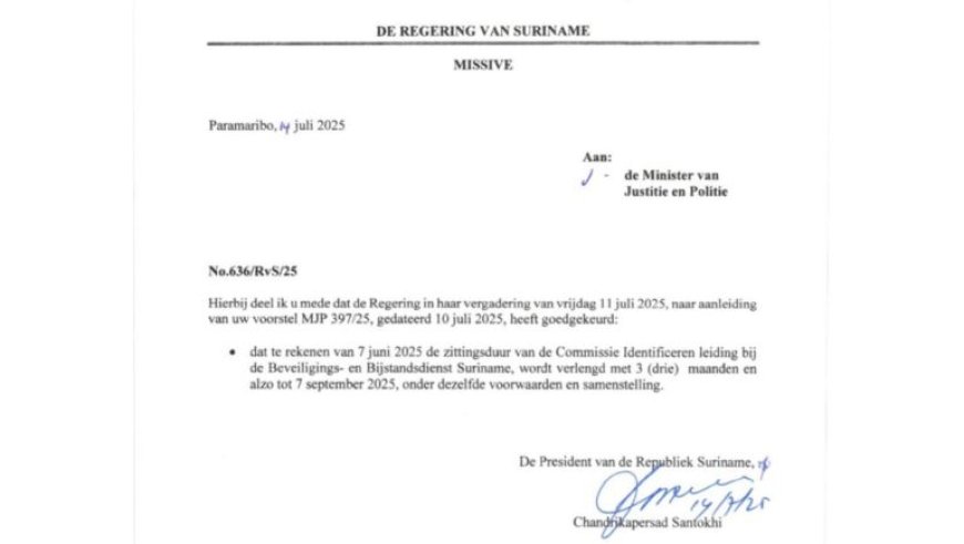 Vlak voor vertrek: Santokhi en Amoksi regelden ‘gouden overgangen’