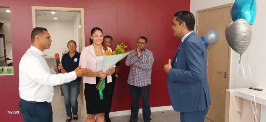 Minister Ramadhin neemt afscheid van personeel Volksgezondheid