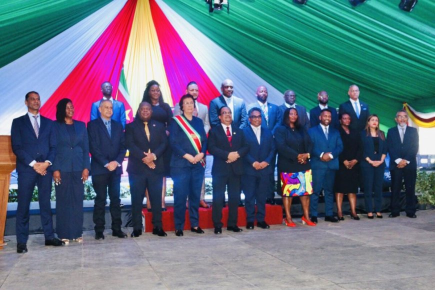 Alle neuzen in een richting