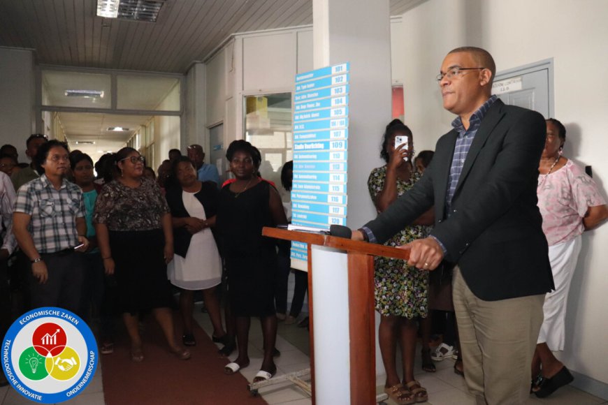 Minister Baasaron benadrukt samenwerking en digitalisering bij EZ