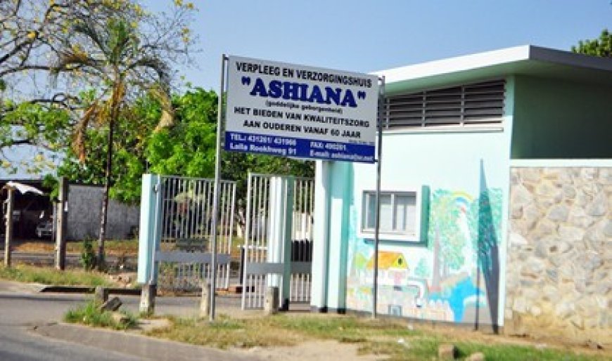 BESCHAMENDE BEELDEN HUIZE ASHIANA