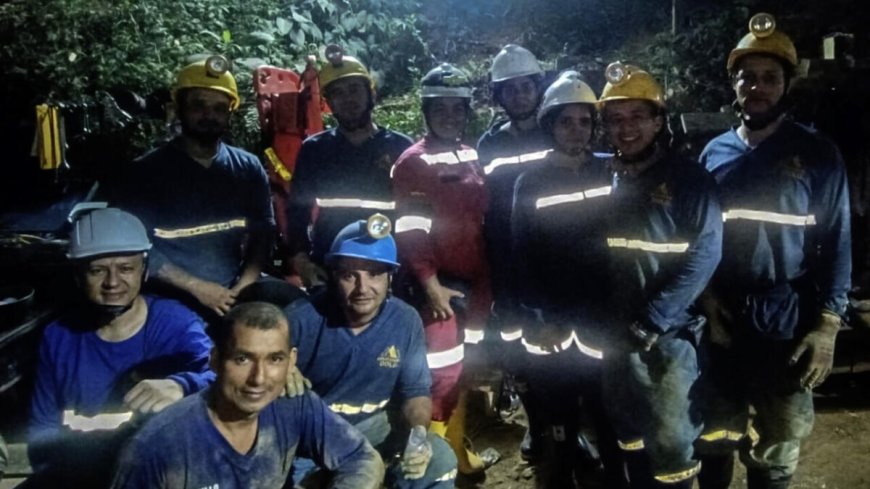 Colombiaanse goudzoekers gered na ongeveer 18 uur vast te hebben gezeten onder de grond