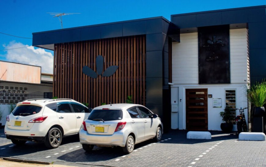 Humus Medical Services opent meertalige huisartsenpraktijk Paramaribo