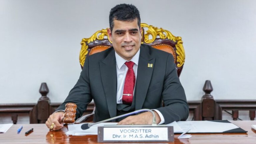 Adhin informeert CHS over opengevallen zetels in parlement