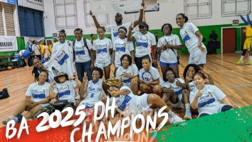 De Arend stoot Yellow Birds van vrouwenbasketbaltroon