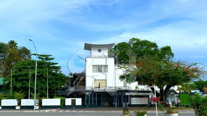 Parlement vergadert morgen over beëdiging en toelating acht DNA-leden