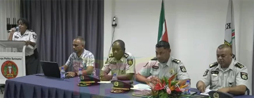 Jurist Van Dijk-Silos onder vuur: Korpsleiding bereidt juridische actie voor