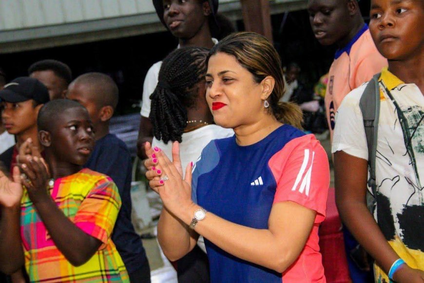 Jeugdactiviteit Stibula in bijzijn minister Gopal en Franse delegatie 