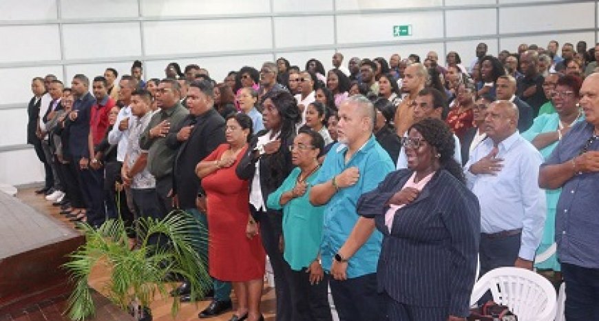 DR- en RR leden Paramaribo en Sipaliwini geïnstalleerd