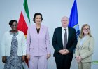 IDB-president bezoekt historische binnenstad Paramaribo