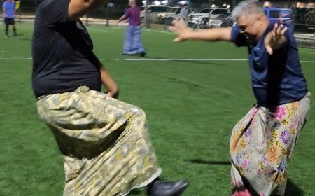 Sarung voetbal brengt traditionele Javaanse mannenkleding terug op speelveld