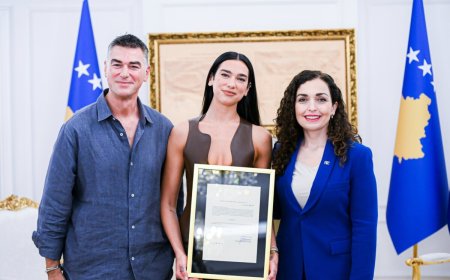 Dua Lipa krijgt Kosovaarse nationaliteit van president