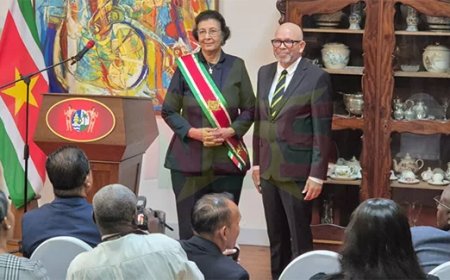 Currie completeert regering als minister Onderwijs, Wetenschap en Cultuur