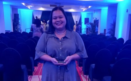 Nuravni Sallons onderscheiden bij TOYP Suriname 2025