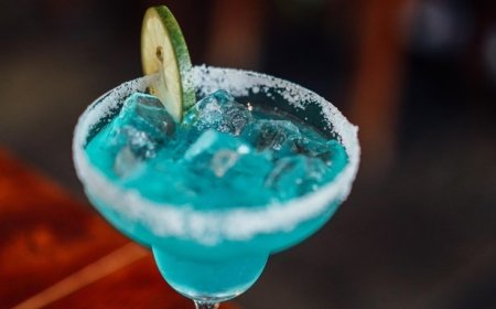 Canadese vrouw waarschuwt voor gevaarlijke cocktails na blindheid door methanolvergiftiging