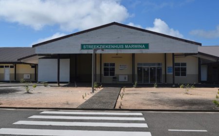 Minister Misiekaba: Volledig functioneren Streekziekenhuis Marwina topprioriteit