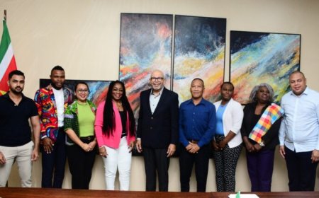 Minister Currie installeert nieuwe commissie voor deelname aan Carifesta XV