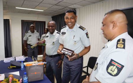 Isaacs: ‘Functie korpschef lijkt politieke speelbal’