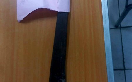 Vrouw gooit hamer en bedreigt buurvrouw en haar 2 minderjarige kinderen in Corantijnpolder