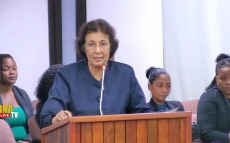 President Simons waarschuwt corruptelingen:‘Ik ga voor je huilen, maar je gaat naar de pg’