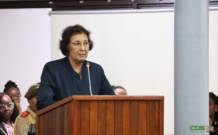 Regering informeert parlement over aanpak luchtvaartsector en onderwijs