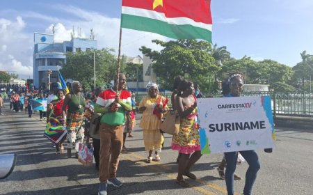 Kleurrijke en enthousiaste start bij Carifesta XV