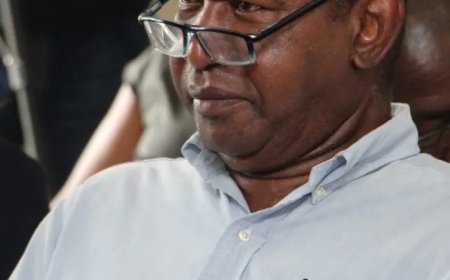 Vandaag kennismaking onderhoud Ravaksur Plus met president Simons