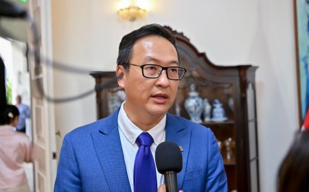 Minister Tsang; “Regels zijn er om orde te brengen en die moeten worden nageleefd” 