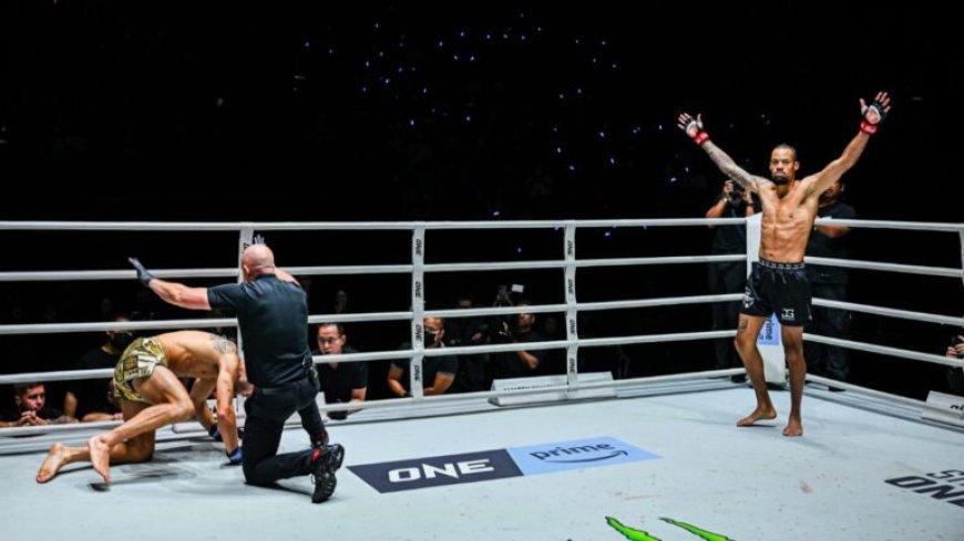 84 seconden: Regian Eersel vloert Jarvis met bliksemknock-out