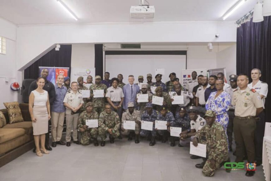 Militairen en leden KPS sluiten meertalige taaltraining succesvol af