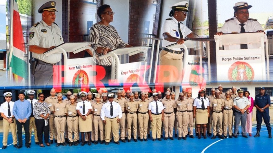 Bondsvoorzitter tegen nieuwe lichting douane-aspiranten: ‘Jullie maken nu deel uit van een ge