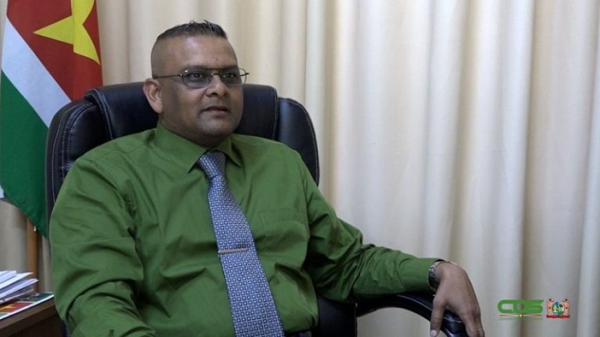 Breaking: Directeur DNV Ramlall ontheven uit functie